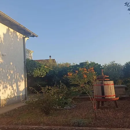 Ton I - Two Bedroom With A Balcony A1 Apartment